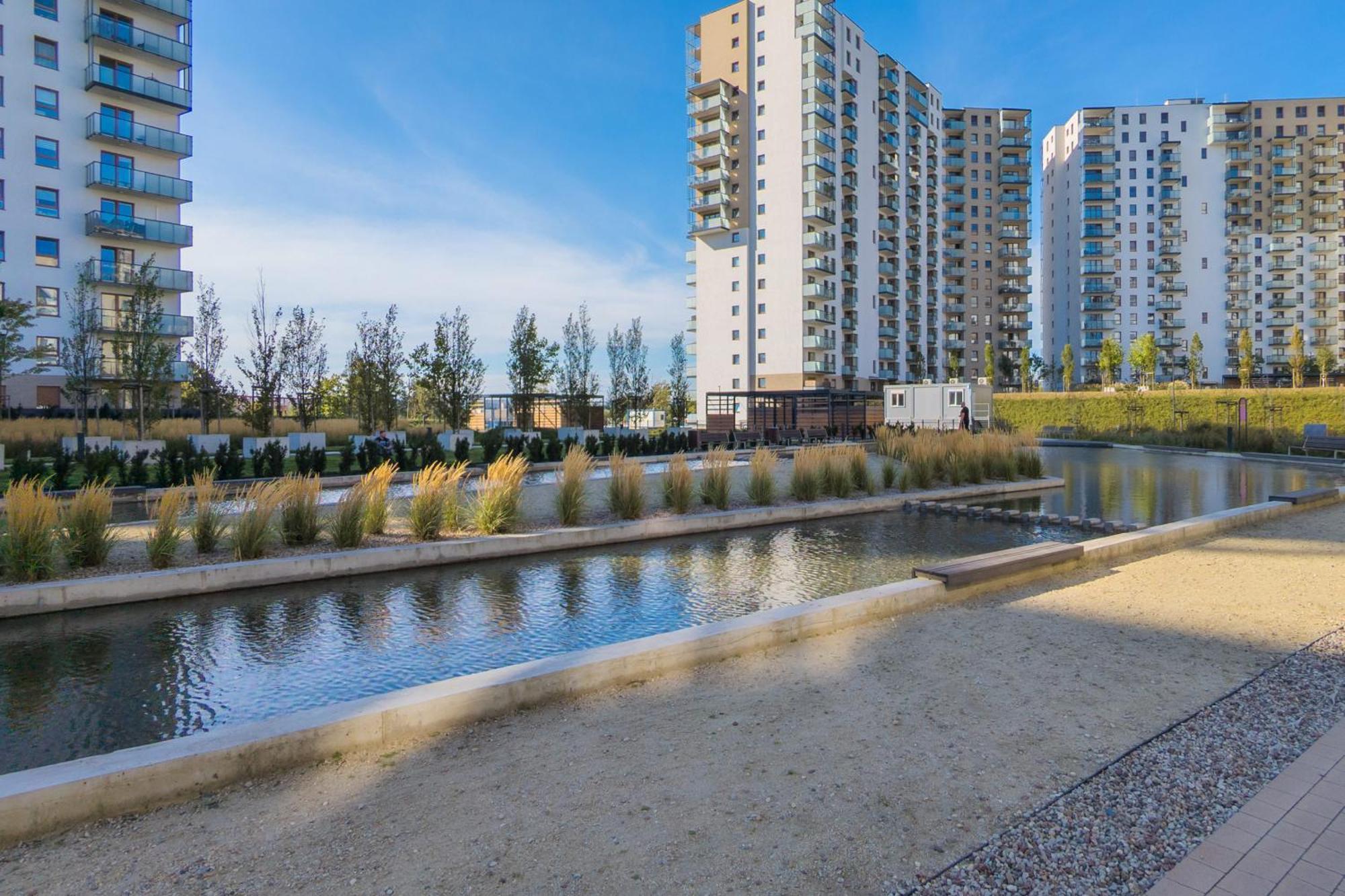Starowiejska With Balcony Next To Arena Stadium By Renters Huoneisto *